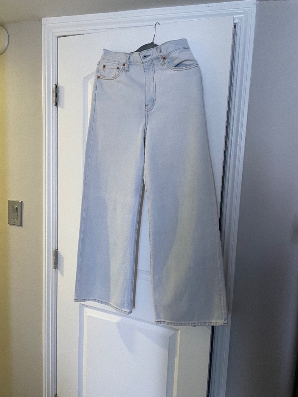 LEVI’S blue washed ribcage/ high waist jeans/29